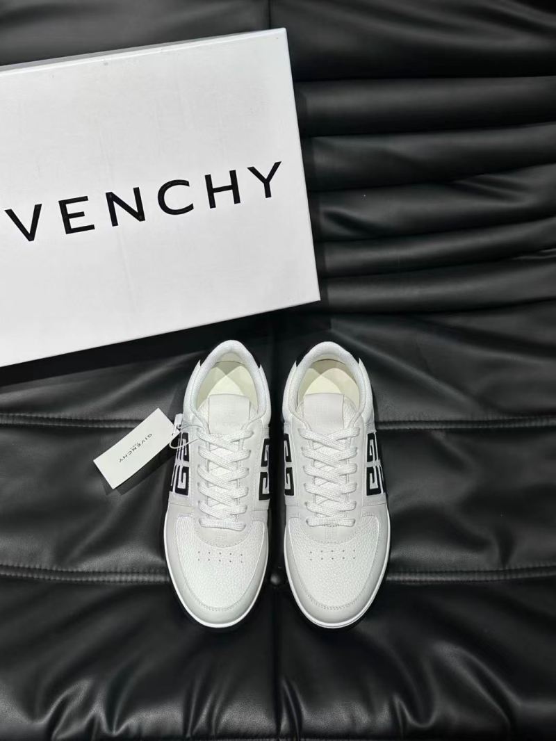 Givenchy Sneakers